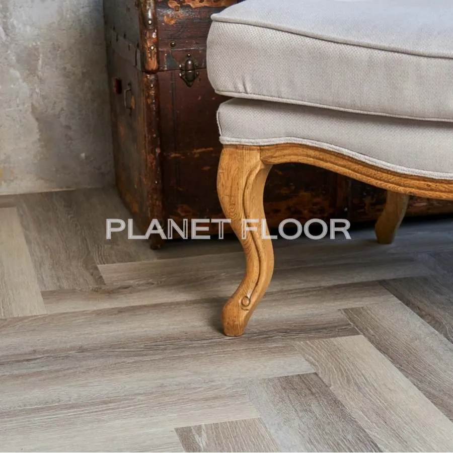 Виниловый ламинат Vinilam Parquet Herringbone IS11122 Эрмитаж паркет