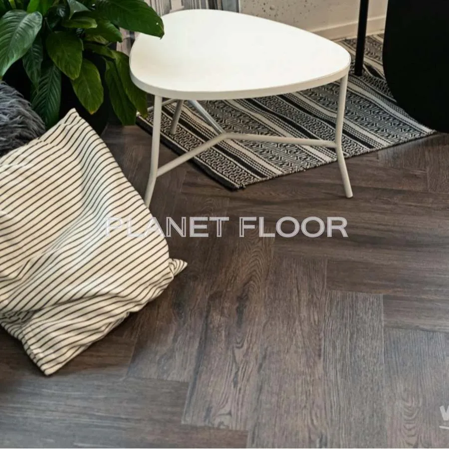 Виниловый ламинат Vinilam Parquet Herringbone IS11211 Паркет Донателло