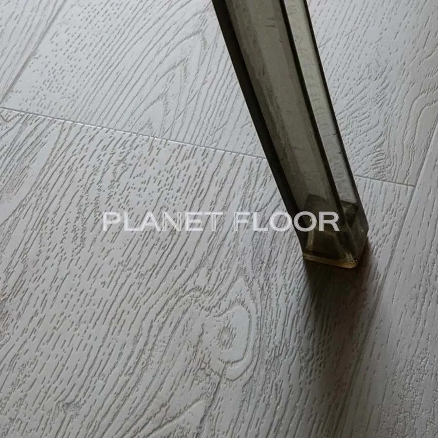 Виниловый ламинат Vinilam Glue Luxury 33202 Дуб Аликанте