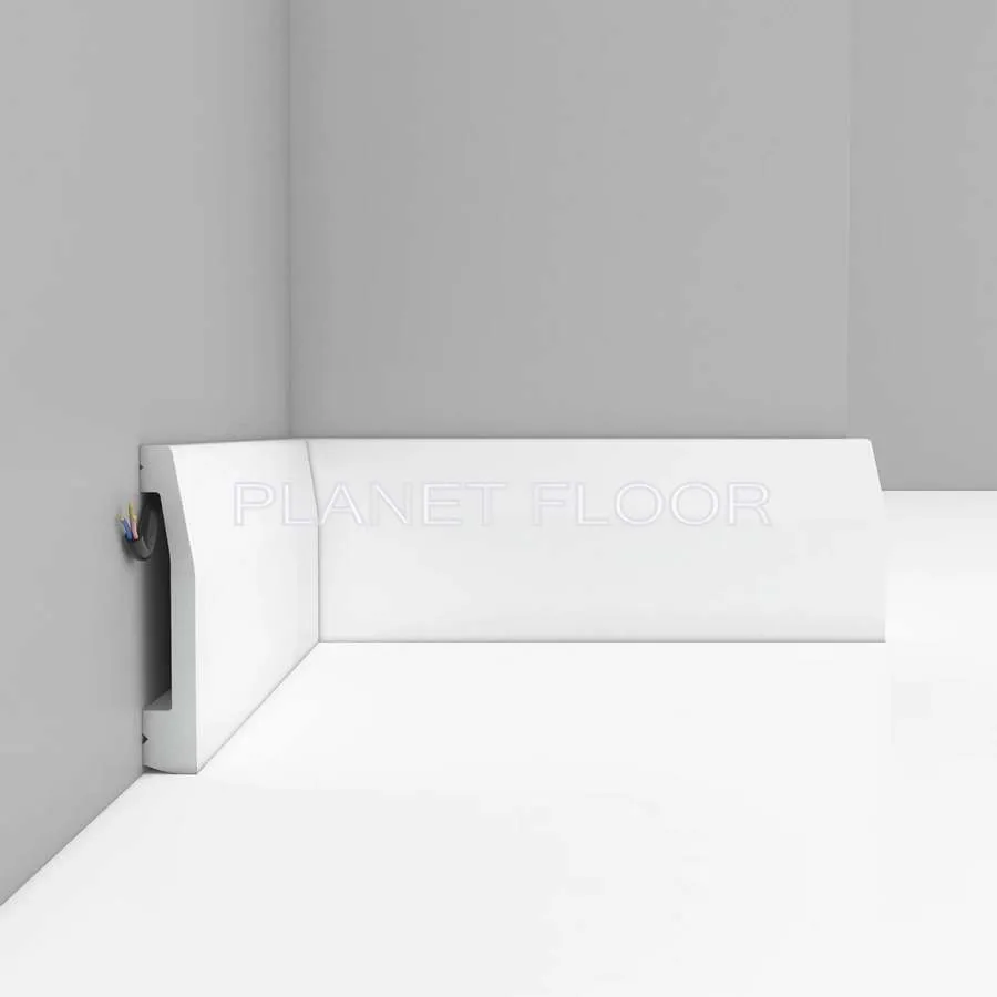 Плинтус напольный гибкий Decomaster D125 ДМ 70x15x2000 мм